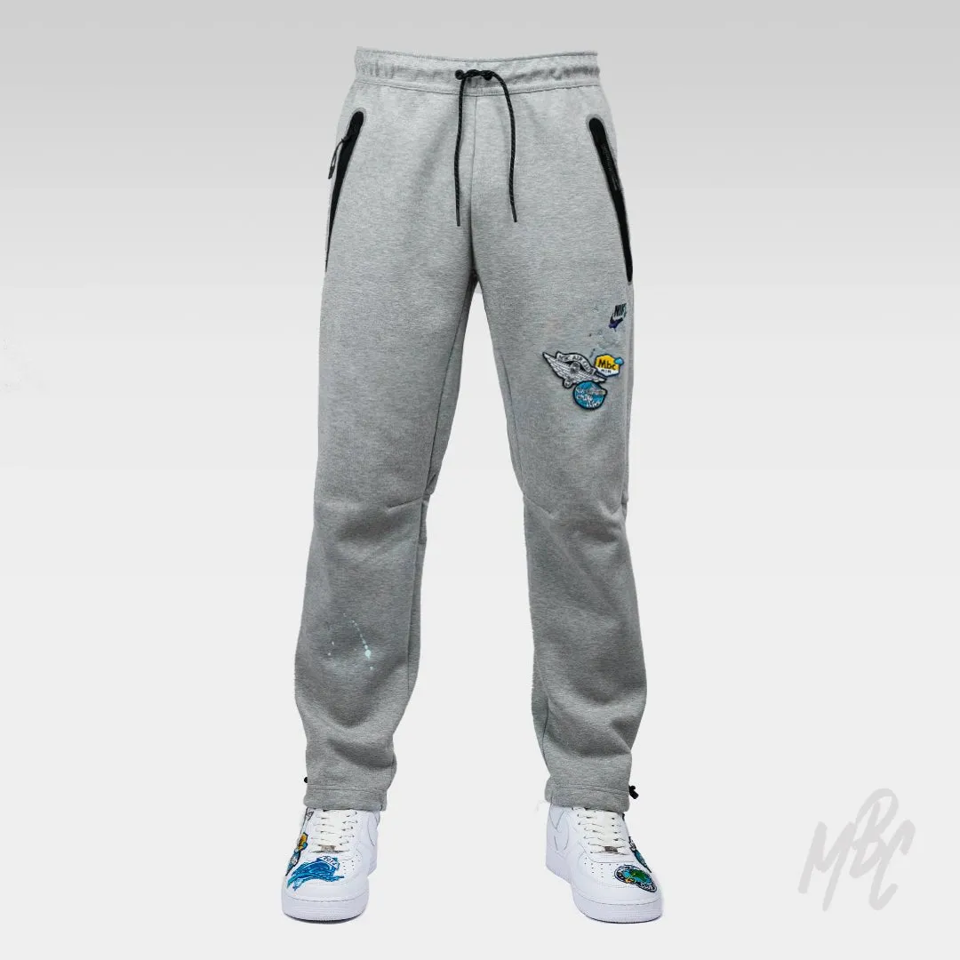 Air Club - Nike Tech Loose Fit Fleece Joggers