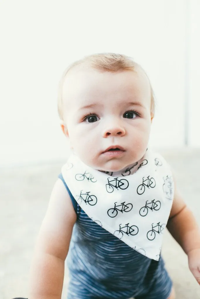 Bandana Bib, Cruise