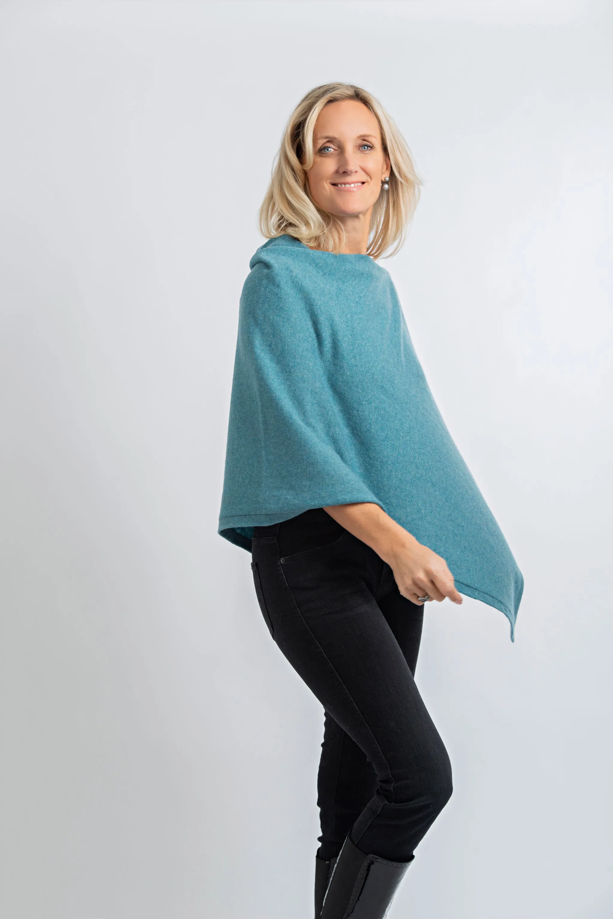 Cashmere Poncho Turquoise Blue | Mineral