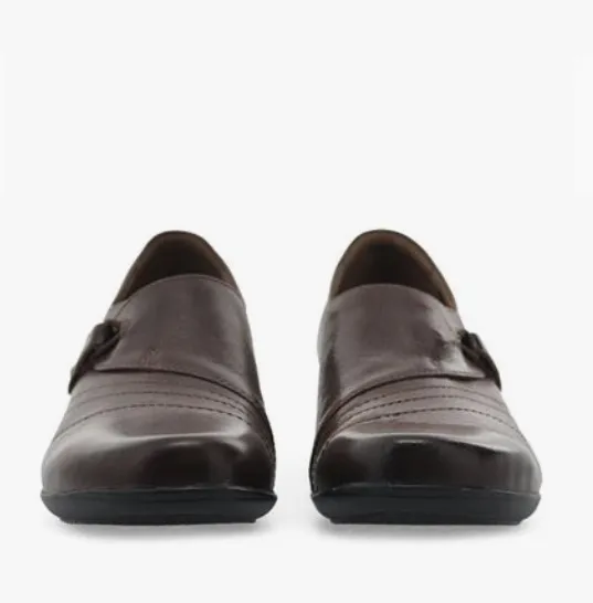 DANSKO FRANNY SLIP ON CHOCOLATE