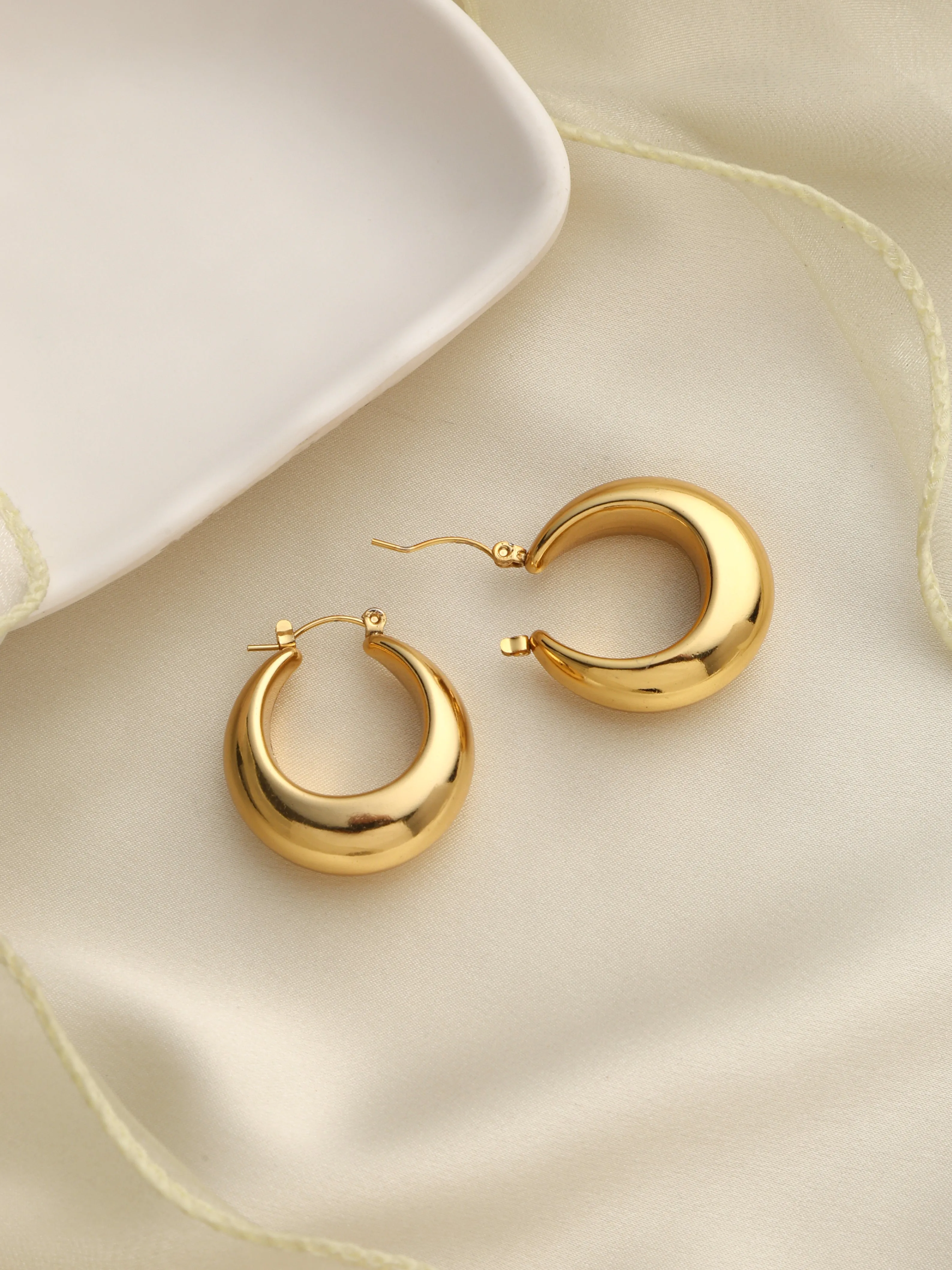 Eva Chunky Round Hoops