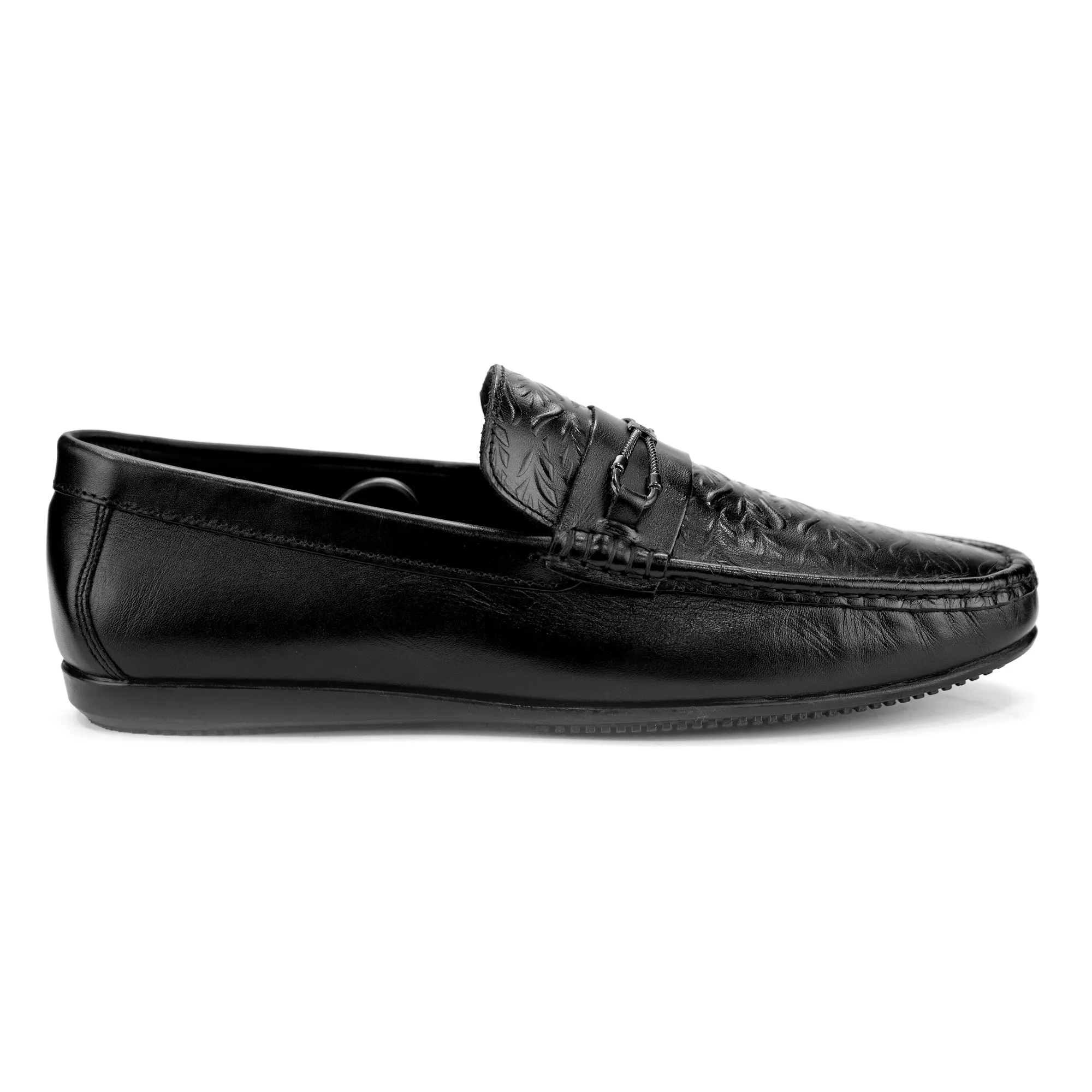 Leaf Patterned Sleek Moccasin-Black