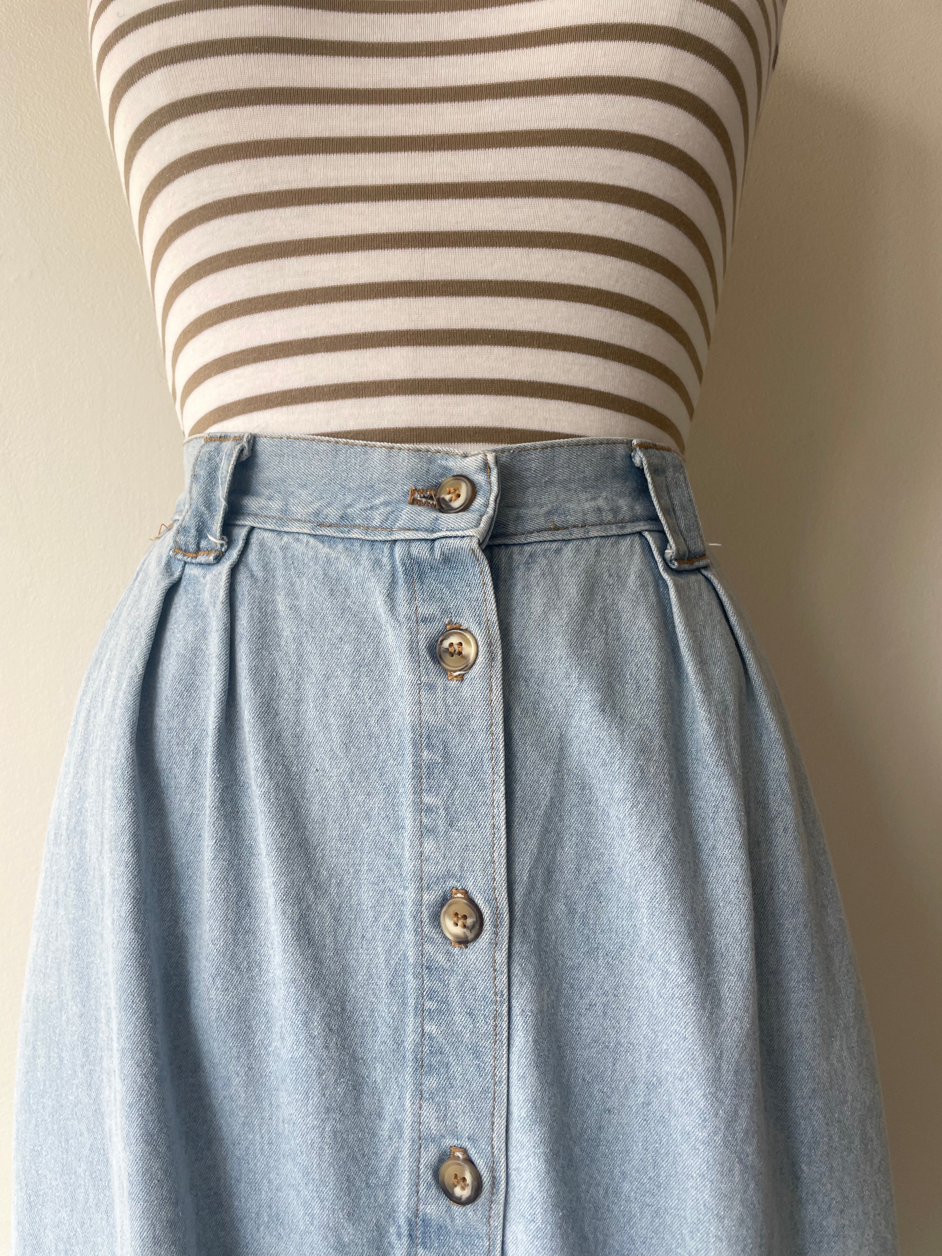 Lightwash Denim Skirt | 1980s