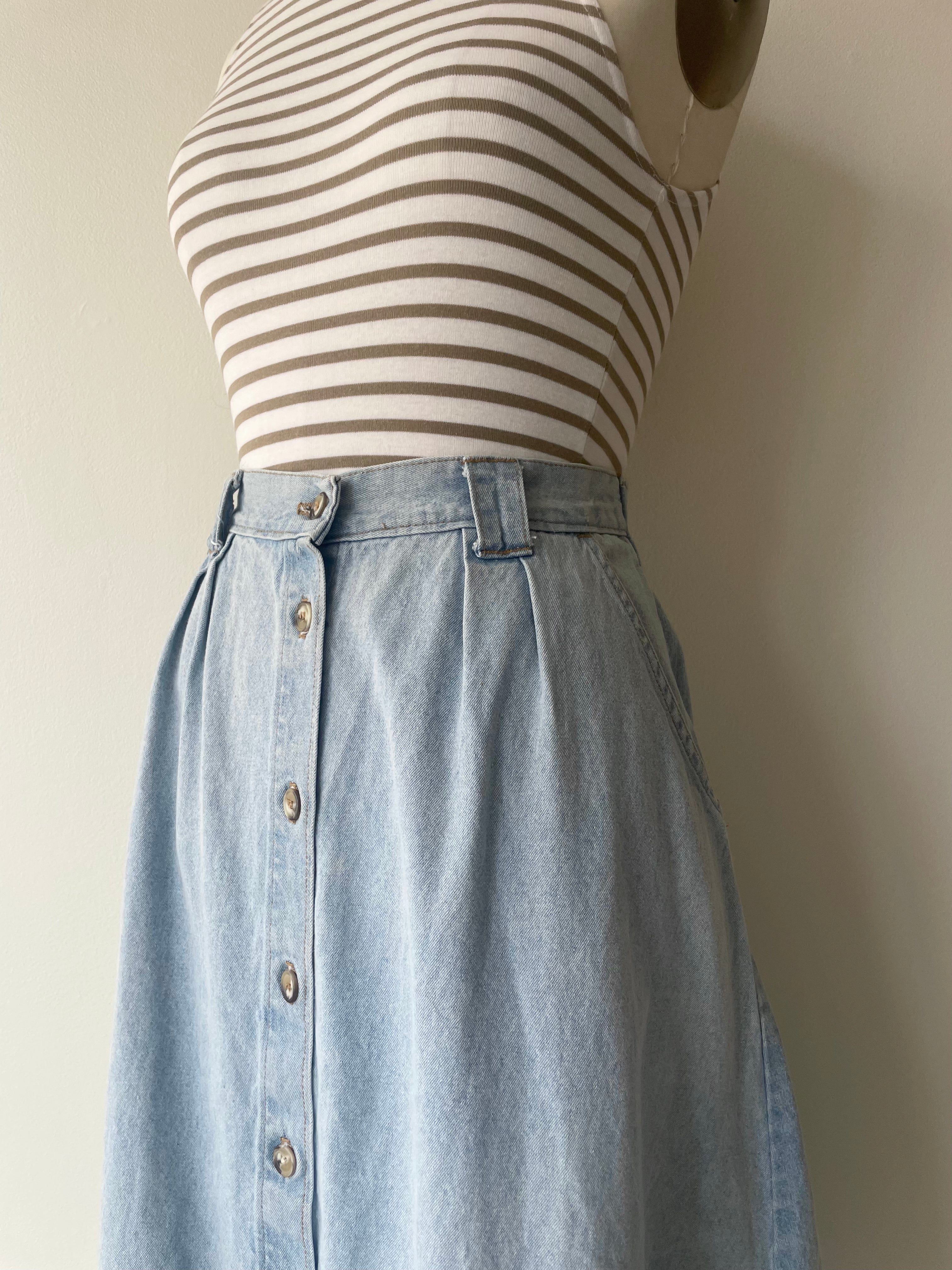 Lightwash Denim Skirt | 1980s