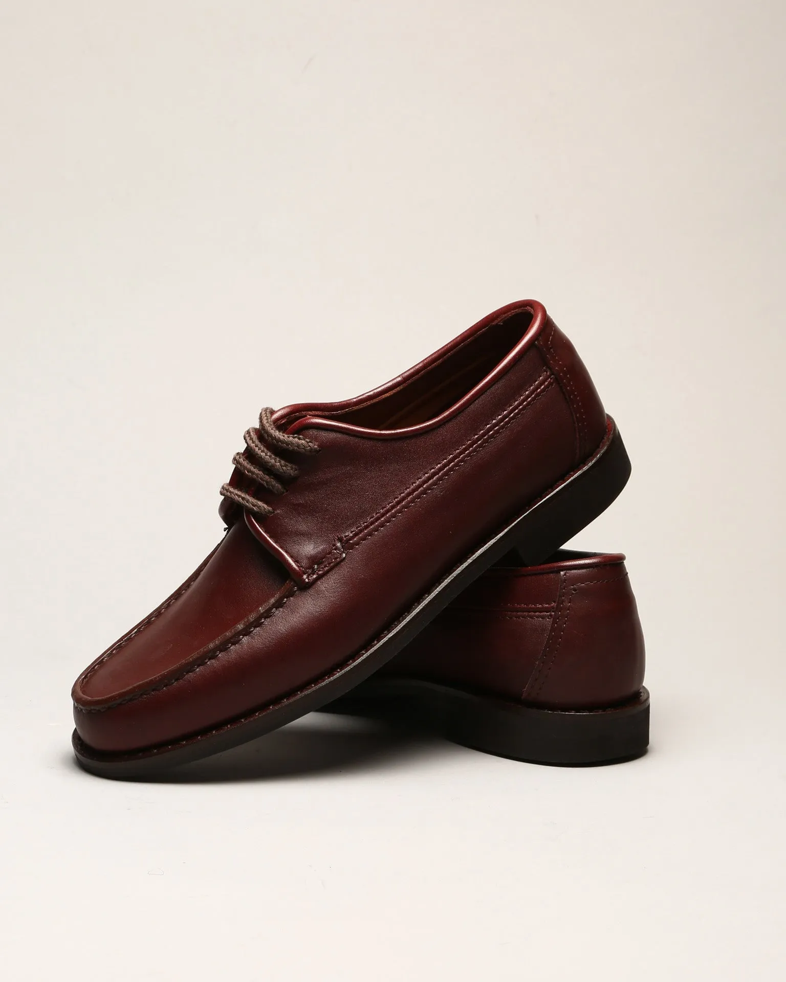 Moccasin Canadiense 4907 Burgundy