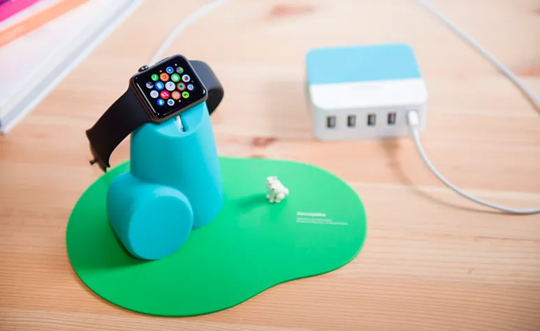 Thecoopidea Mount for Apple Watch Dock and Mobile Phone Stand