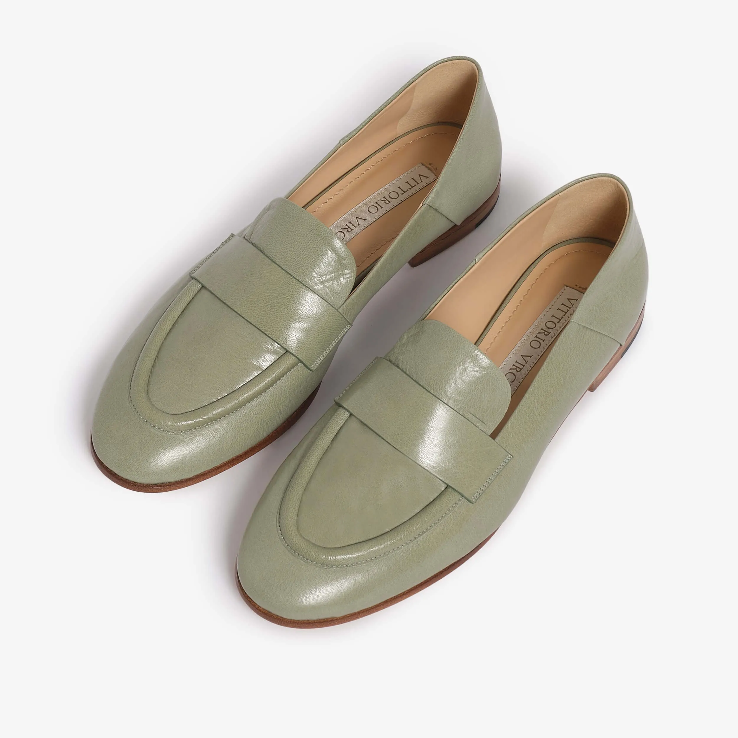 Women's leather loafer